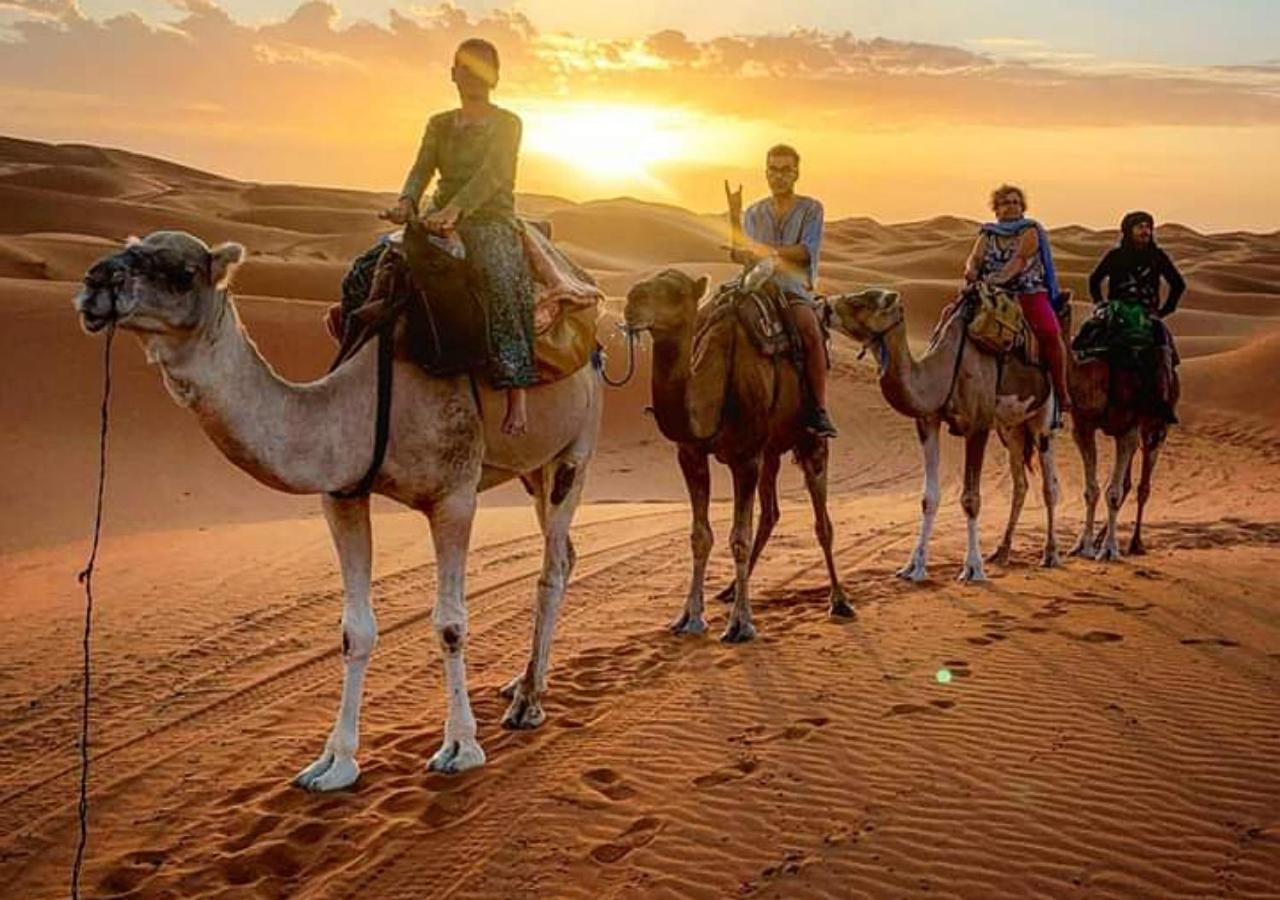 מרזאוגה Sahara Luxury Desert Camp מראה חיצוני תמונה
